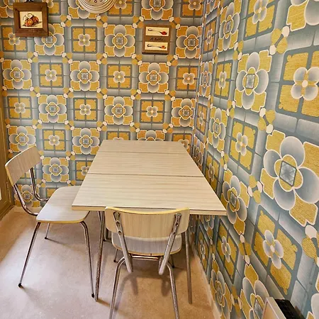 Armorial Cosy 100m Apartment